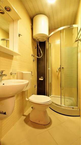 Апартаменты Sara Apartments Budva Будва Номер-студио с террасой-1