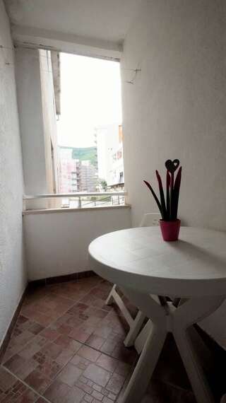 Апартаменты Sara Apartments Budva Будва Номер-студио с террасой-7