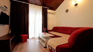 Апартаменты Sara Apartments Budva Будва Номер-студио с террасой-7